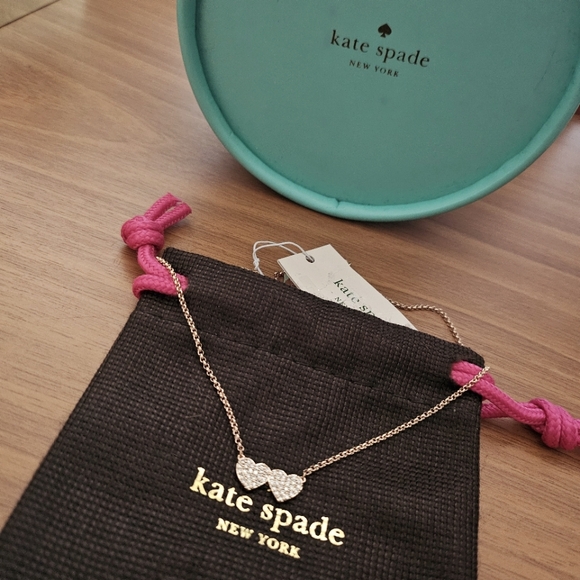 Kate Spade Necklace with dust bag and gift box - Picture 1 of 5